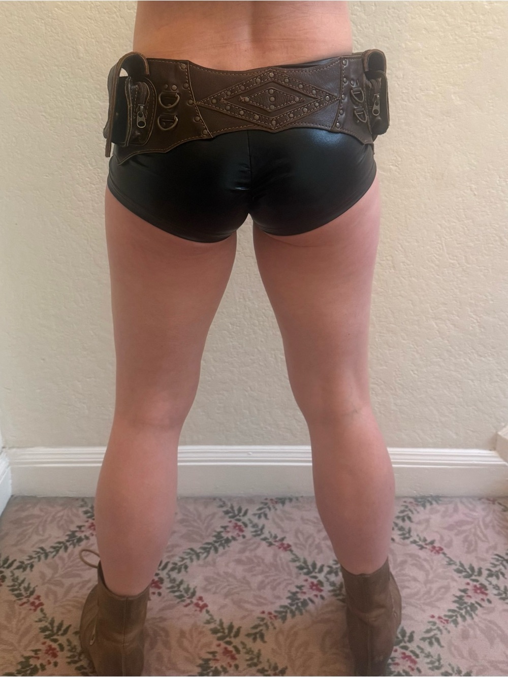 Black Leather Cotton Short Shorts with Corset Lacing and Thigh Straps - Picture 9 of 10